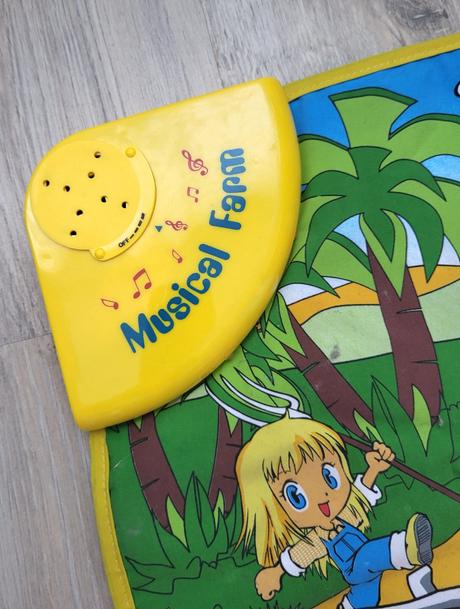 Detská interaktívna hudobná podložka farma,