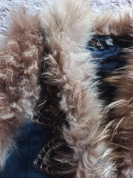 Nádherná vesta s líšky myvalovej, s