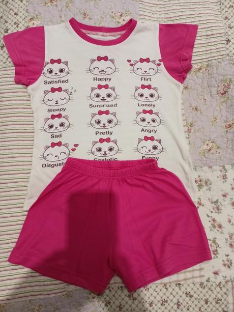 Dievčenské pyžamo, 110