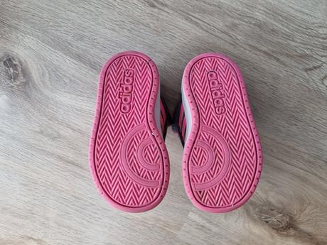 Prechodné topánočky adidas, adidas,23