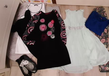 Taška plná vecí desigual, h&m, bonprix 152, 140–152