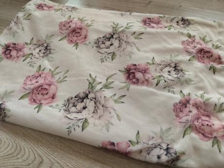 Kvietkovaná dečka, 