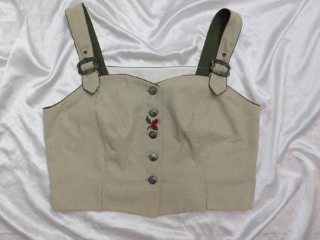 Kvalitna trachten vesta ku kroju, 48