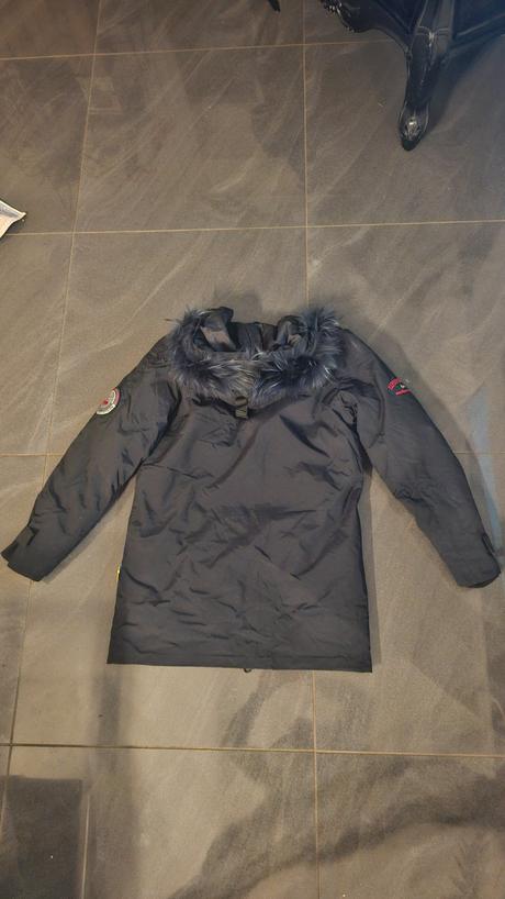 Severská švédska páperová bunda, 38