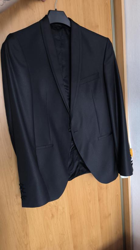 Elegantny svadobny oblek, l