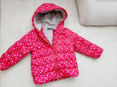 Bodkovana vetrovka, 98