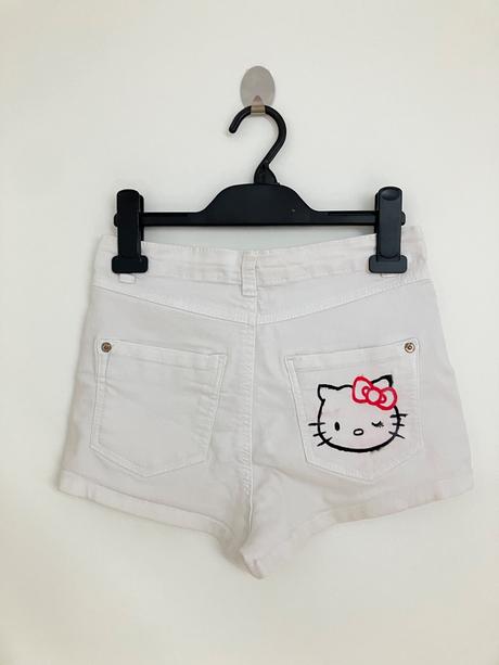 Hello kitty ručne maľované biele šortky, 34 / xs