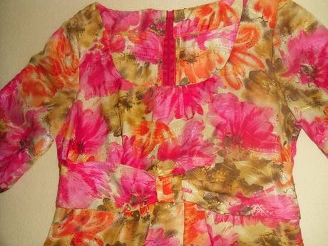 Letna bluzka z kvietkovanej latky, s