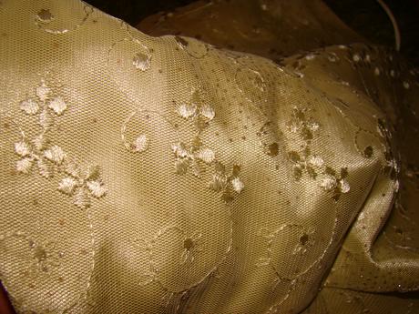 Šaty na prilezitost, 36