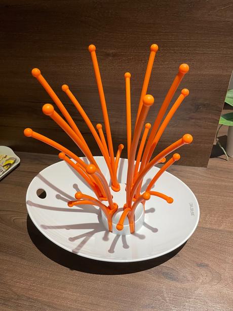 Odkvapavač na fľašky a cumle, jané