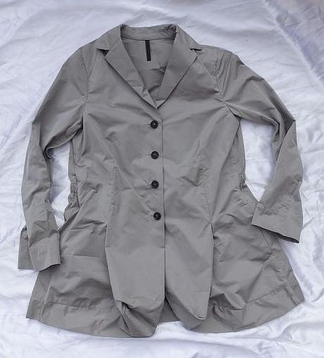 Luxusny štylovy blejzer/plast, 42