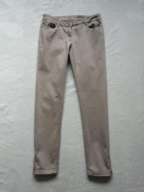 Pekné nohavice s elasténom, takko,38