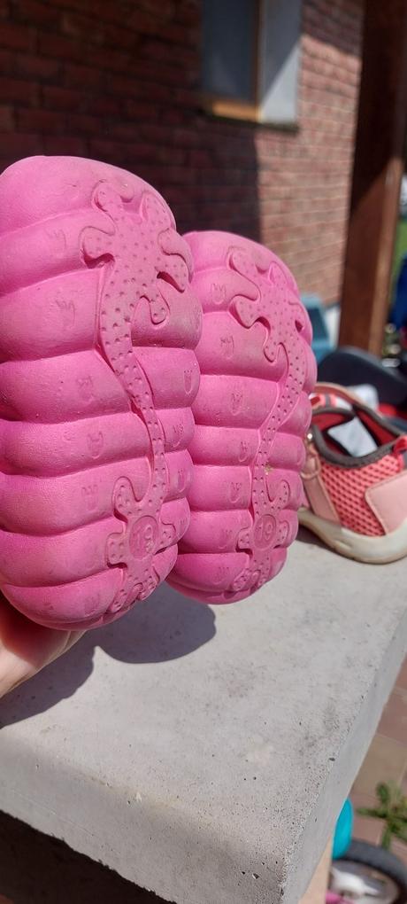 Kroksy -šľapky, 19