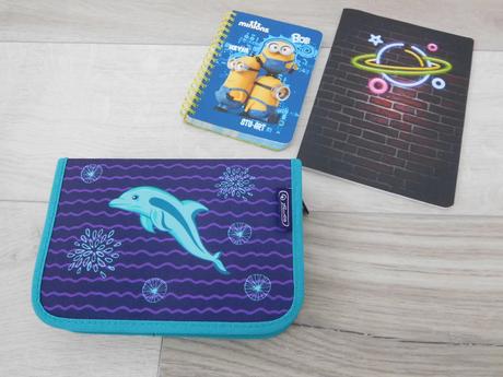 Perační plne vybavený, 2x notesík, top top stav,, 