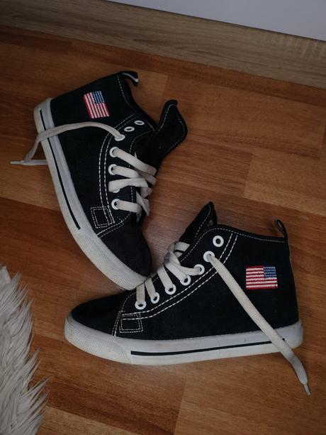 Plátené vysoké tenisky, 33