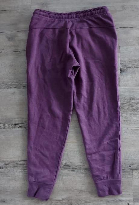 Dámske fialové tepláky, 38