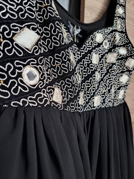 Elegantné šaty, xs