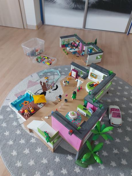 Playmobil obrovská vila+bazén+hosťovský dom+auto, 