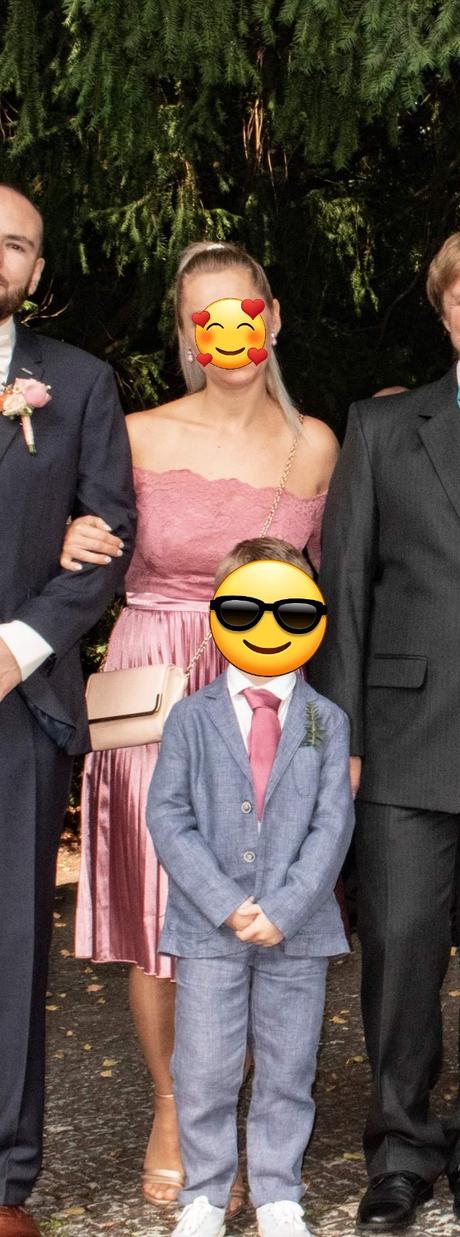 Spoločenské šaty, 40