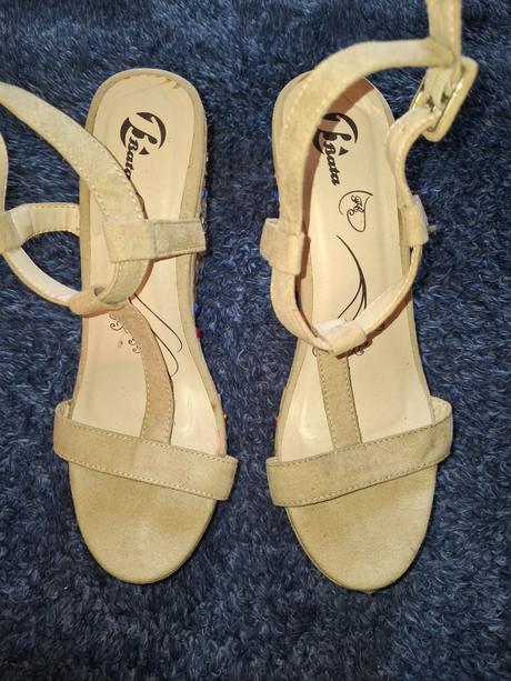 Damske sandale, baťa,39