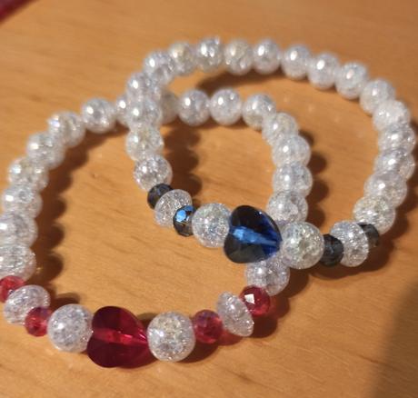 Handmade naramočky minerálne aj z obyčajných koral, 