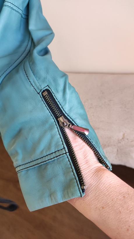 Dámska kožená bunda crisca, 40