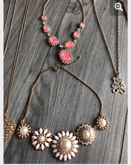 Náhrdelníky retiazky bižutéria kus 3e, river island