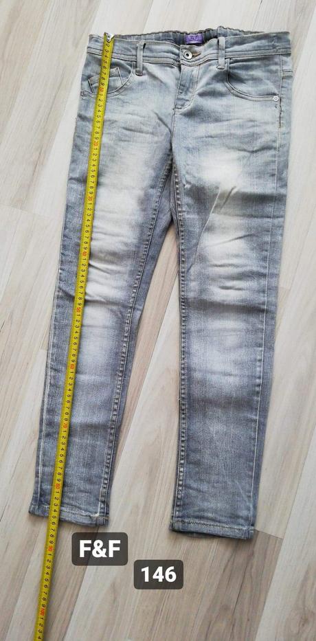 Sivé džínsy, f&f,146