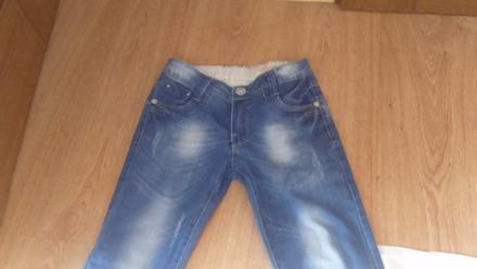 Dievčenské rifle a tričko , 140