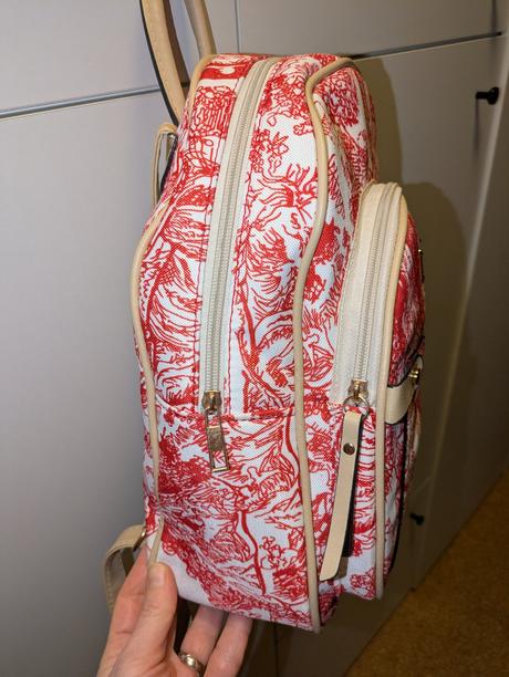 Krasny mestsky ruksak, 