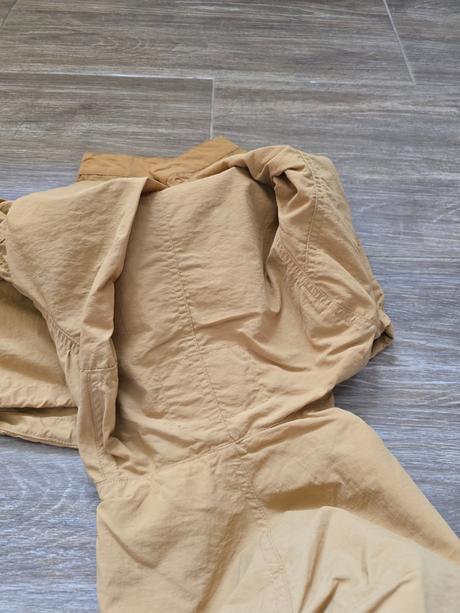 Bunda do vetra č.104, zara,104