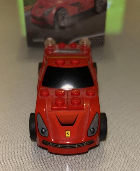 Lego shell ferrari s naťahovacím motorom - 2 kusy, 