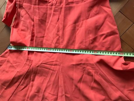 Dámske elegantné šaty, 38