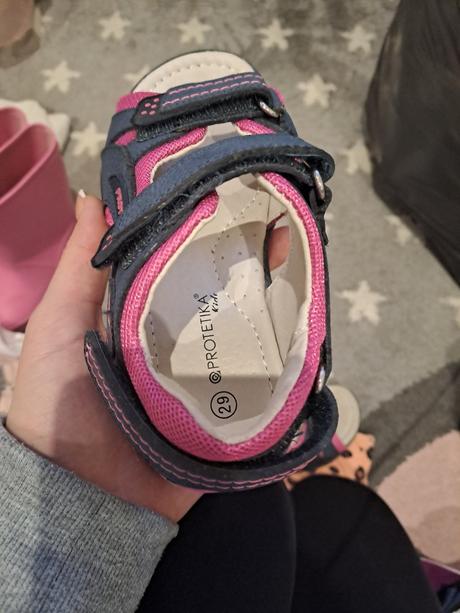 Sandalky, protetika,29