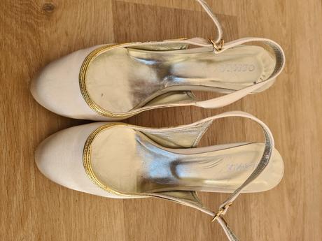 Topanky na opätku, 38