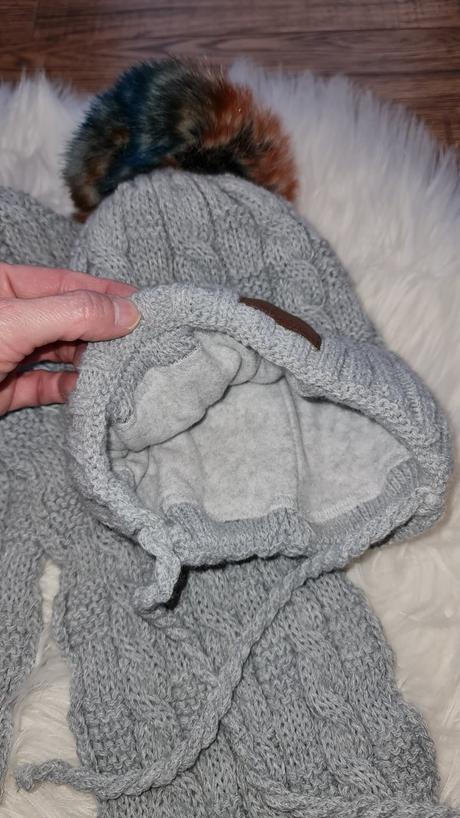 Čiapka a šál, ajs,92