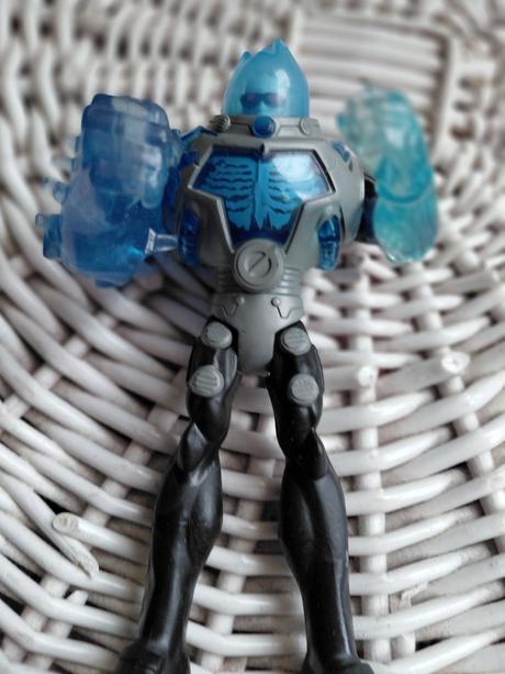 Bojovnik plastovy - 16 cm,