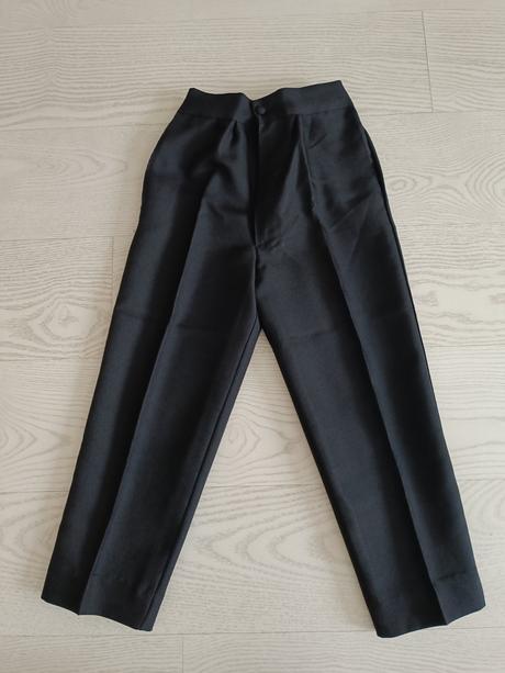 Čierne nohavice, 134