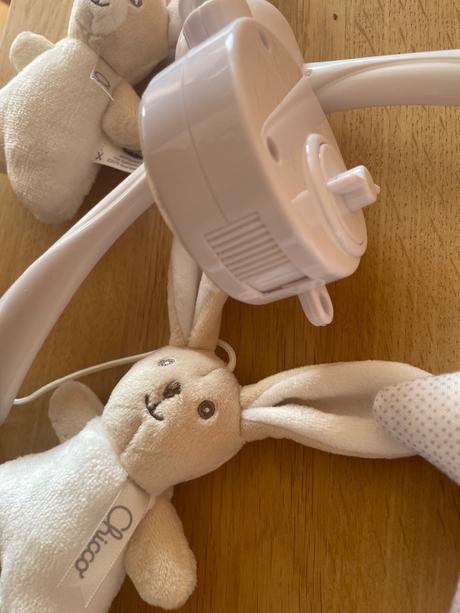 Hrací kolotoč nad postielku, 