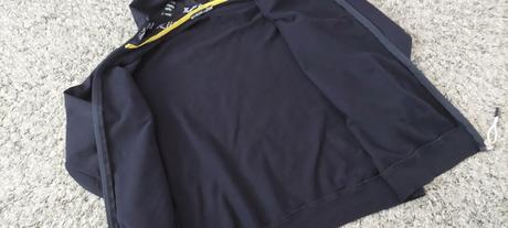 Zaujímavá mikina  zn. blueland, fornarina,146