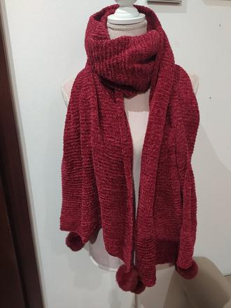 Dlhý žinilkový šál, 