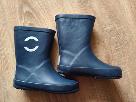 Gumáky mikkline, 26