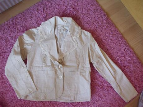 Sako aj na letné šaty, 140