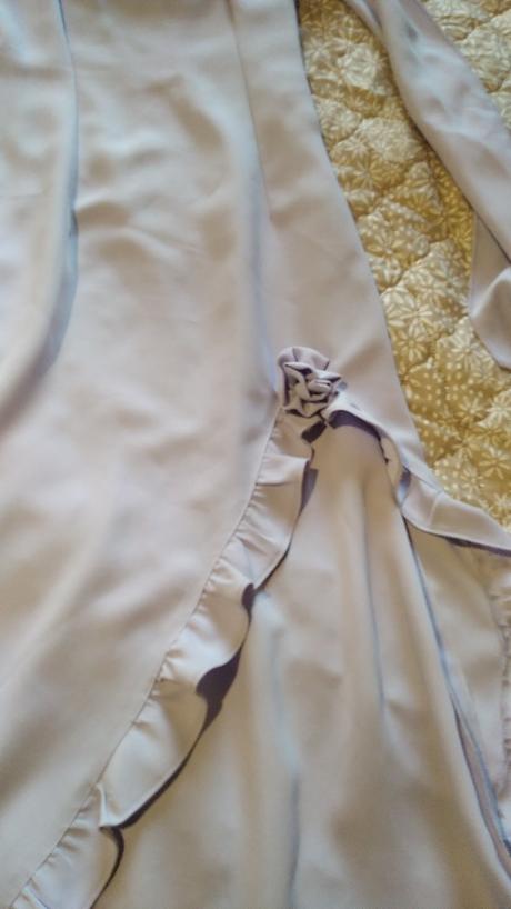 Romantické šaty, 36