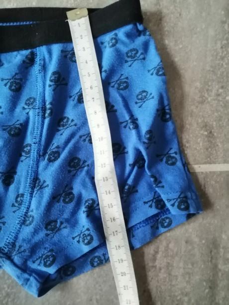 Pirátske slipy v134-140, 8-9r., 134