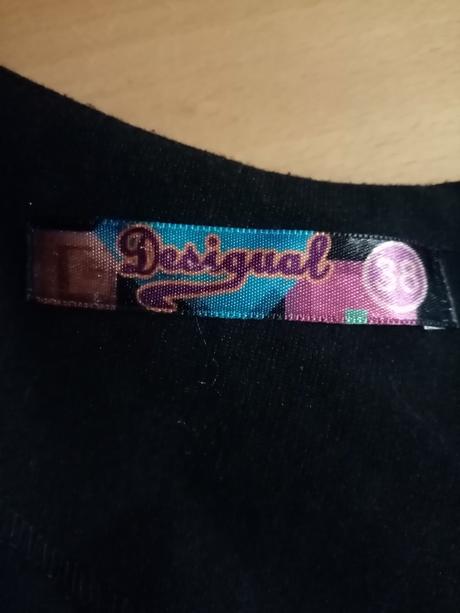 Pekné čierne šaty zn. desigual veľkosť č. 38, desigual,38