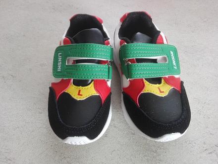 Chlapcenske tenisky, 23