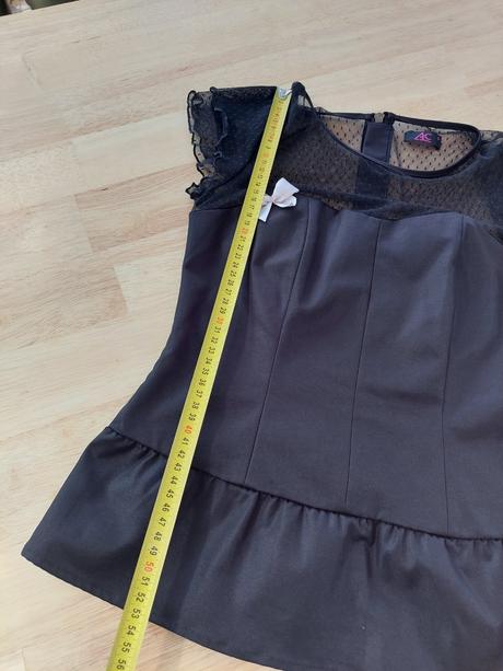 Zaujímavá blúzka, s