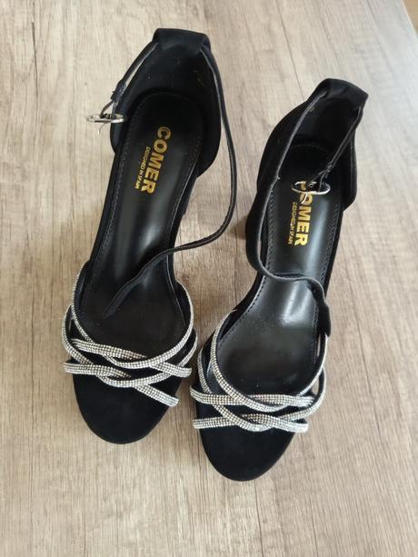 Krásne sandálky, 36