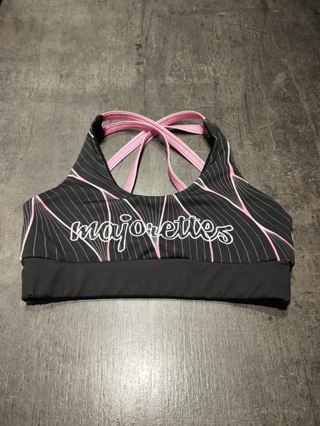 Mazoretkova podprsenka, 128